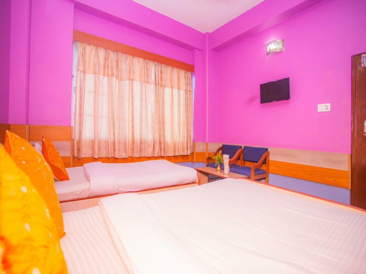Pokhara Deep Sagar Hotel ภายนอก รูปภาพ