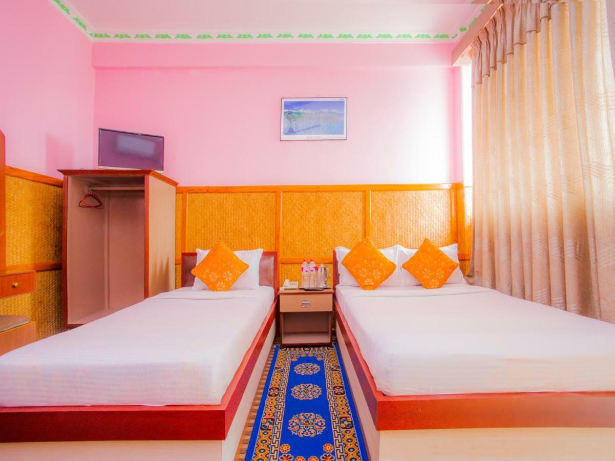 Pokhara Deep Sagar Hotel ภายนอก รูปภาพ