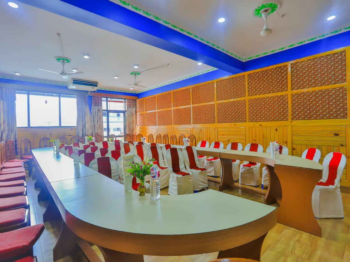 Pokhara Deep Sagar Hotel ภายนอก รูปภาพ