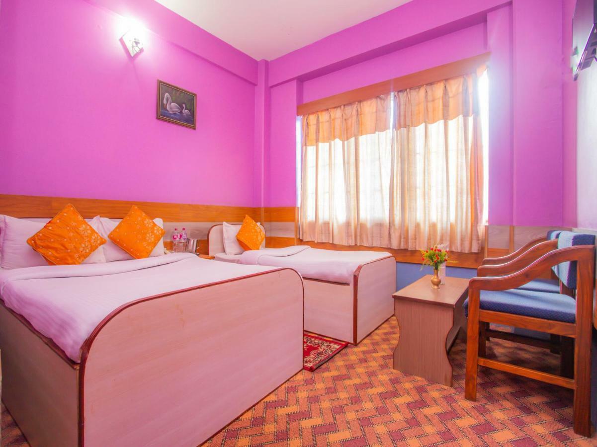 Pokhara Deep Sagar Hotel ภายนอก รูปภาพ