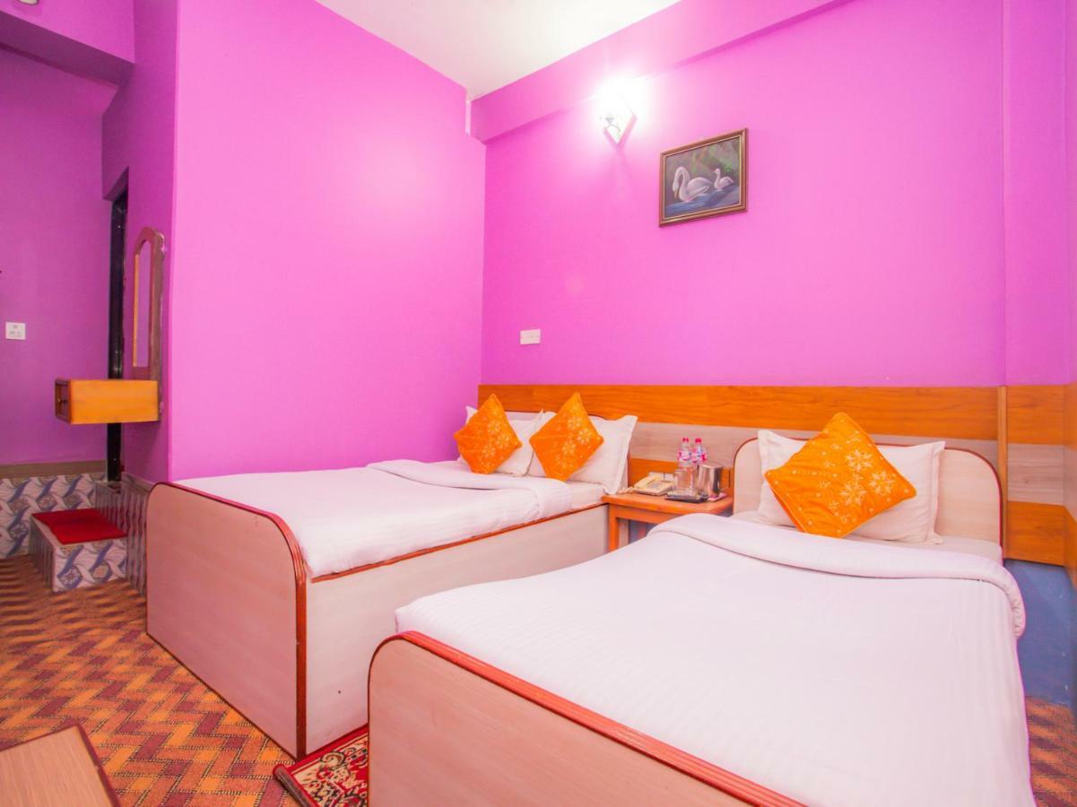 Pokhara Deep Sagar Hotel ภายนอก รูปภาพ