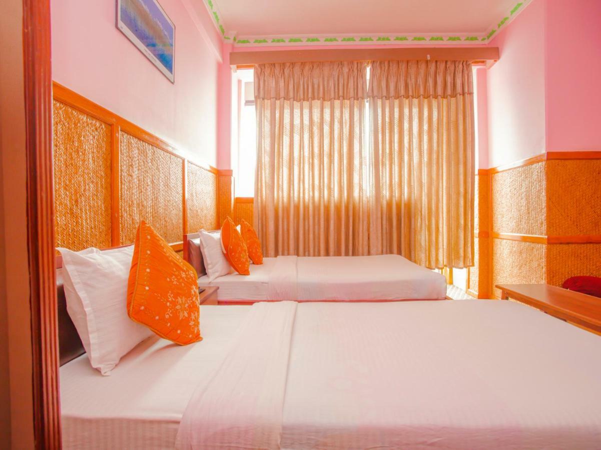 Pokhara Deep Sagar Hotel ภายนอก รูปภาพ
