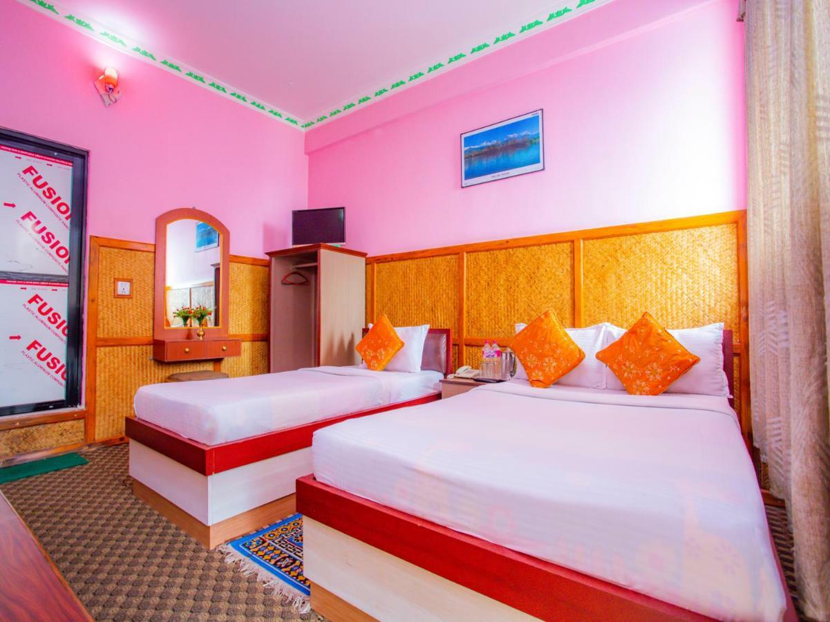 Pokhara Deep Sagar Hotel ภายนอก รูปภาพ