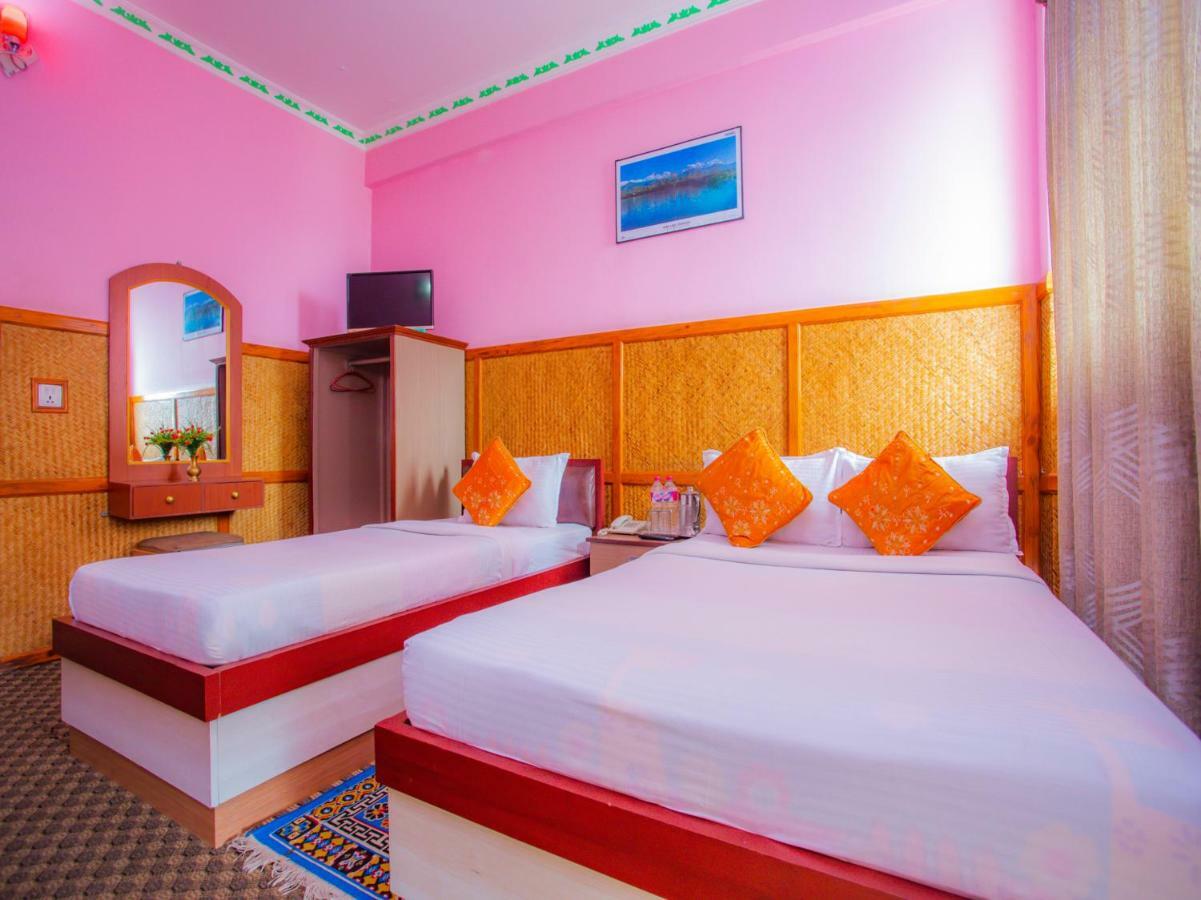 Pokhara Deep Sagar Hotel ภายนอก รูปภาพ